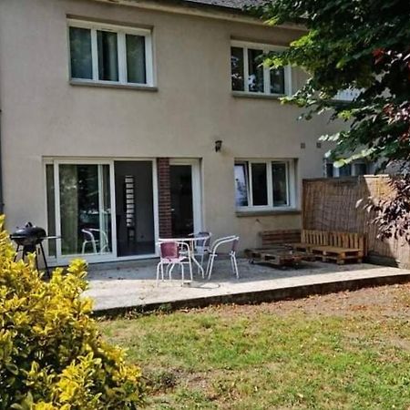 Maison Centre De Bellegarde Avec Jardin Et Terrasse Equipee D'Un Salon De Jardin Et D'Un Barbecue Cuisine Equipee 3 Chambres Avec 2 Lits Double 140X190 Et 2 Lits Simple Chauffage Poele A Granules Parking Gratuit Devant La Maison Bellegarde-du-Loiret Zewnętrze zdjęcie